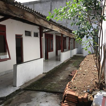 Tambak Bayan Guesthouse Kejayan Buitenkant foto