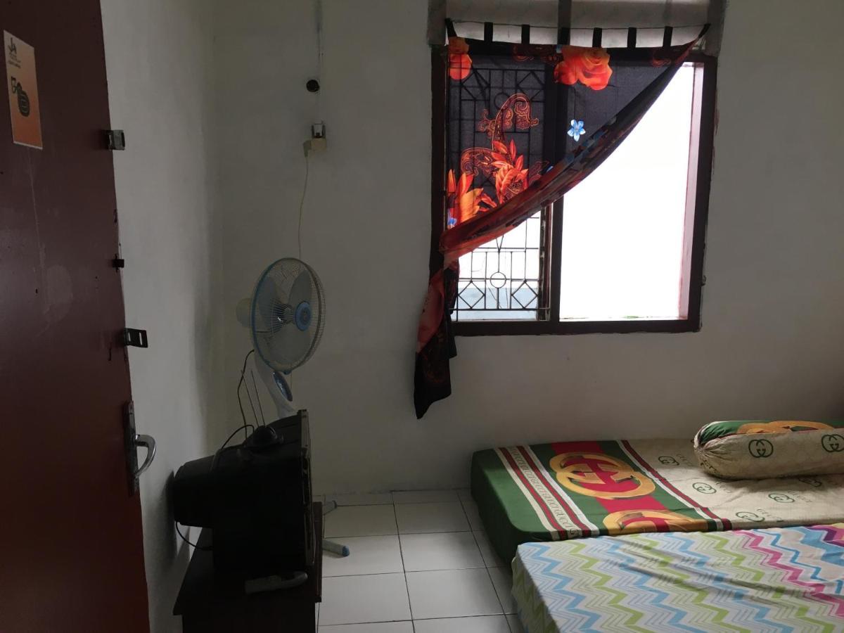 Tambak Bayan Guesthouse Kejayan Buitenkant foto