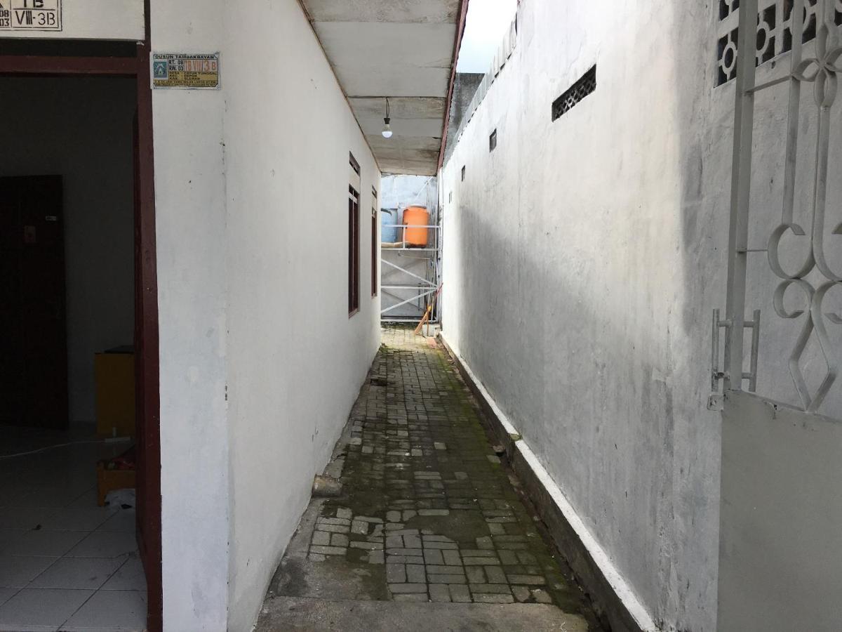 Tambak Bayan Guesthouse Kejayan Buitenkant foto